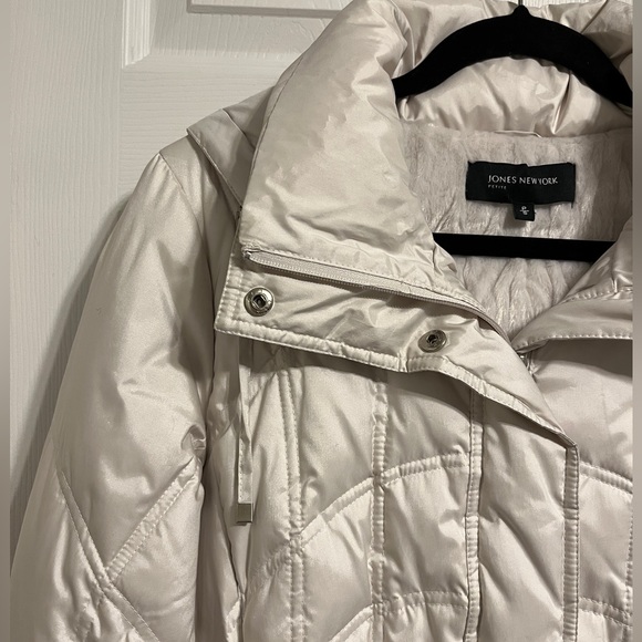 Jones New York Ladies Winter Coat Size Small - Picture 2 of 7